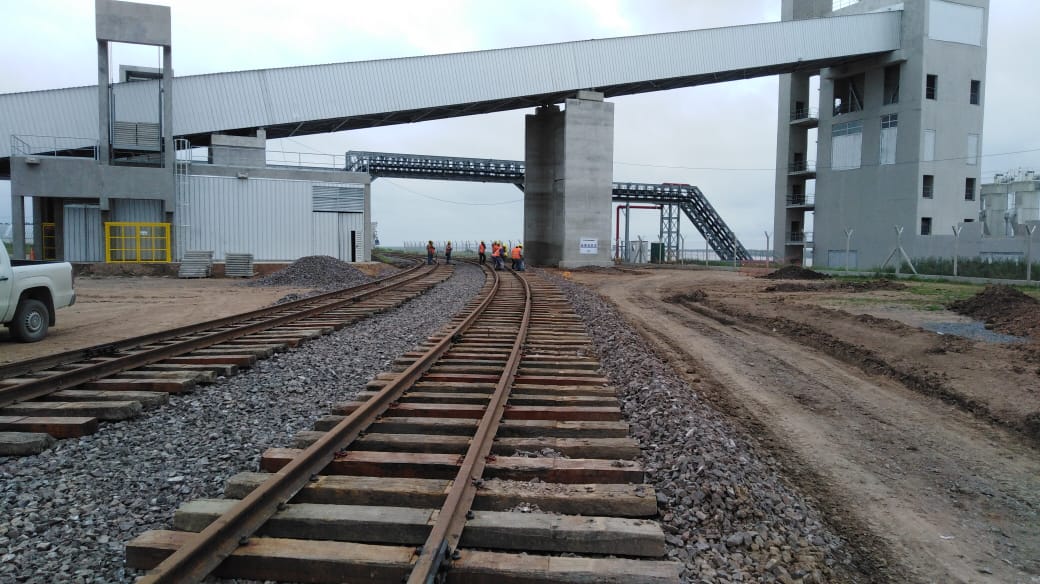 EJECUCIÓN DESVÍO FERROVIARIO PARTICULAR PLANTA AGD PUERTO TIMBÚES - Imagen 5