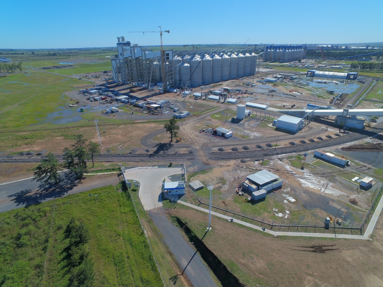 EJECUCIÓN DESVÍO FERROVIARIO PARTICULAR PLANTA AGD PUERTO TIMBÚES - Imagen 6