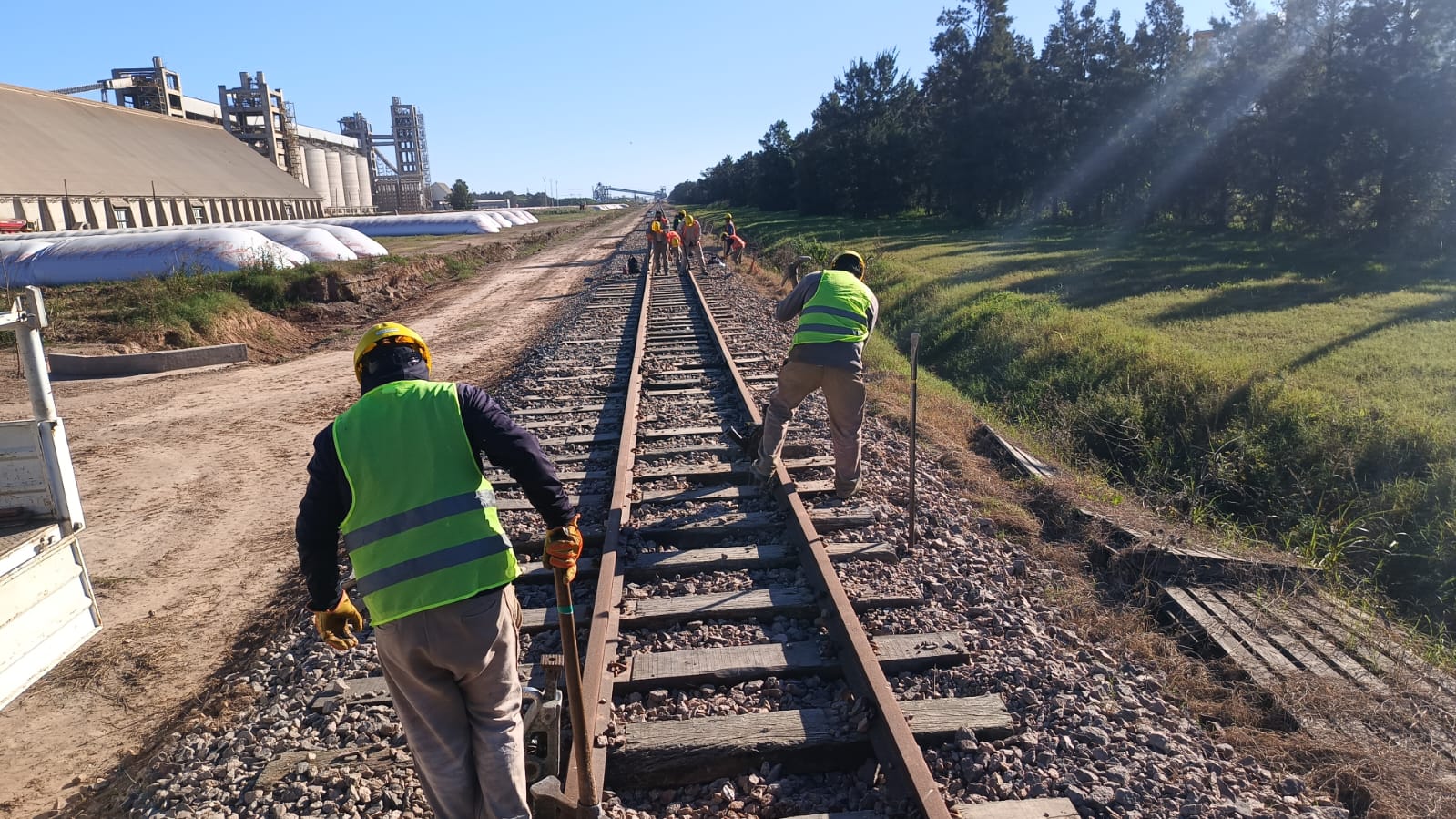 EJECUCIÓN DESVÍO FERROVIARIO EN COMPLEJO INDUSTRIAL PORTUARIO RENOVA - Imagen 6