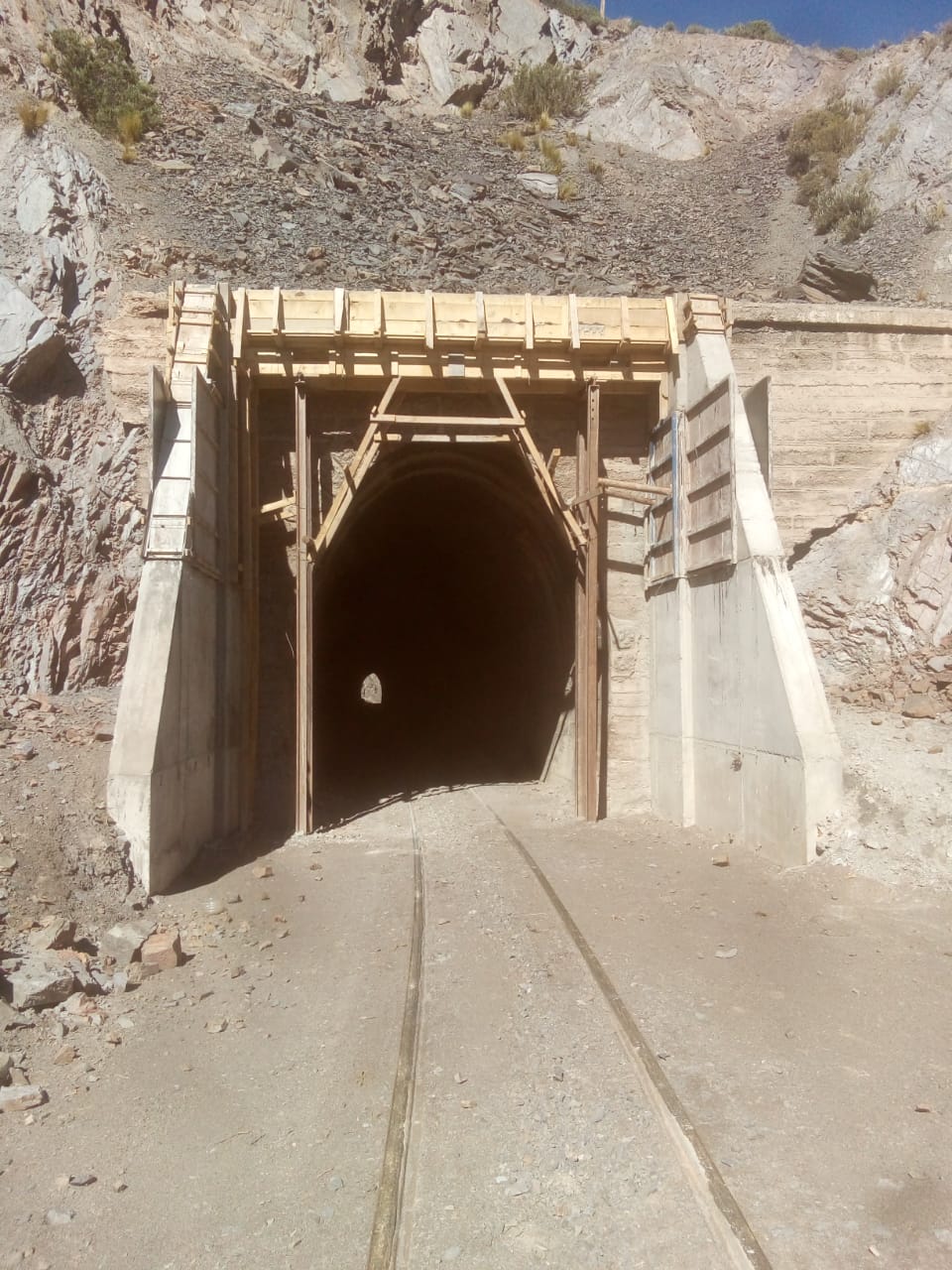 MEJORAMIENTO DE VÍA RAMAL C14 - SECTOR TREN A LAS NUBES ENTRE ESTACIONES CACHIÑAL Y MUÑANO PROV. DE SALTA - LÍNEA BELGRANO