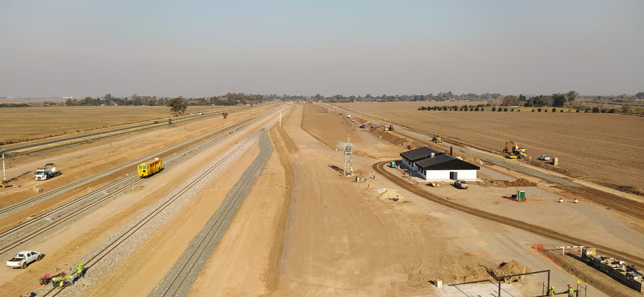 CONSTRUCCIÓN DE UNA NUEVA PLAYA FERROVIARIA Y RAMAL DE CONEXIÓN A TERMINALES DE PUERTOS TIMBÚES EN LA LOCALIDAD DE OLIVEROS